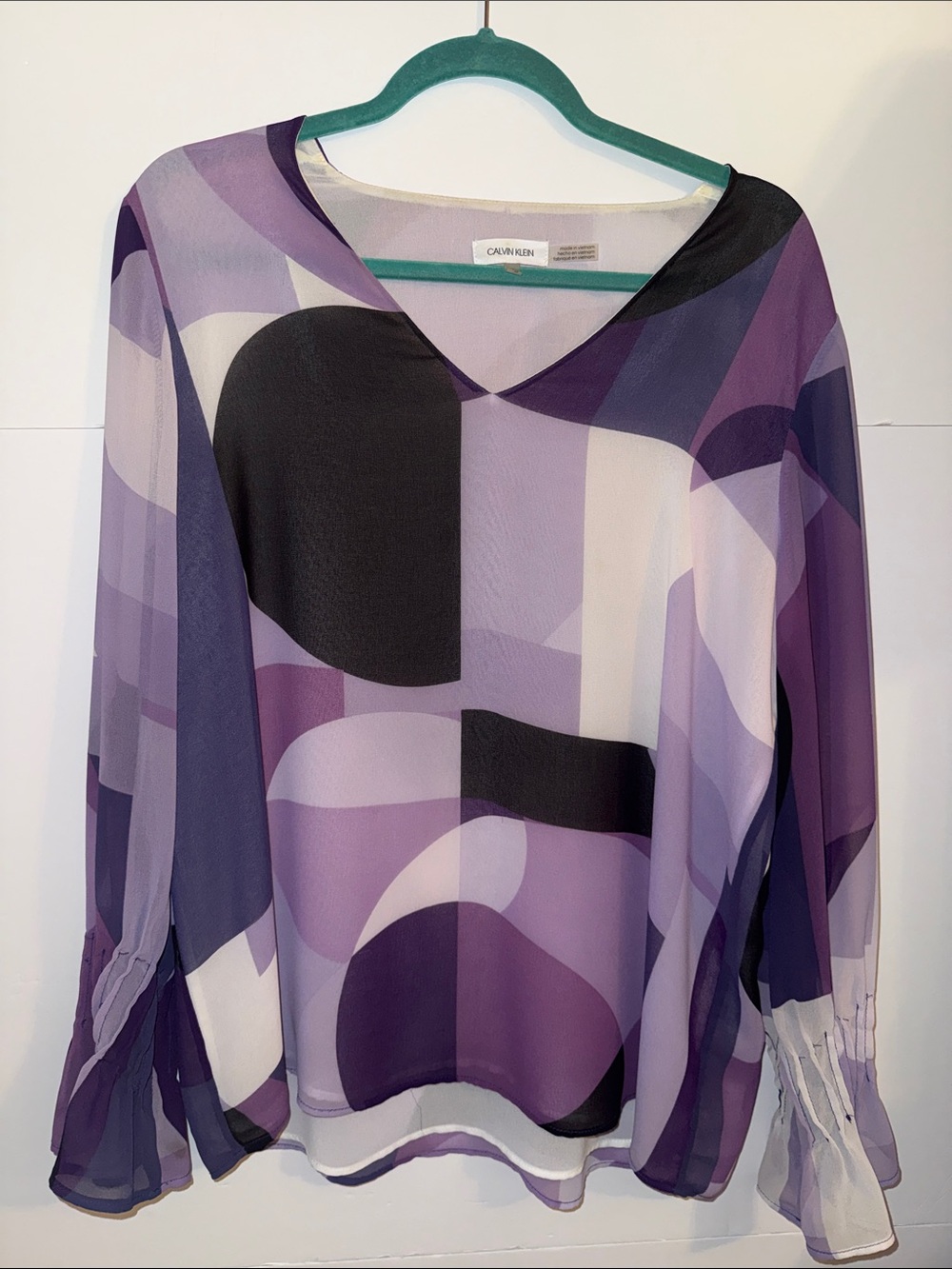 Calvin Klein Purple & Black sheer lined Geometric V-Neck Blouse large